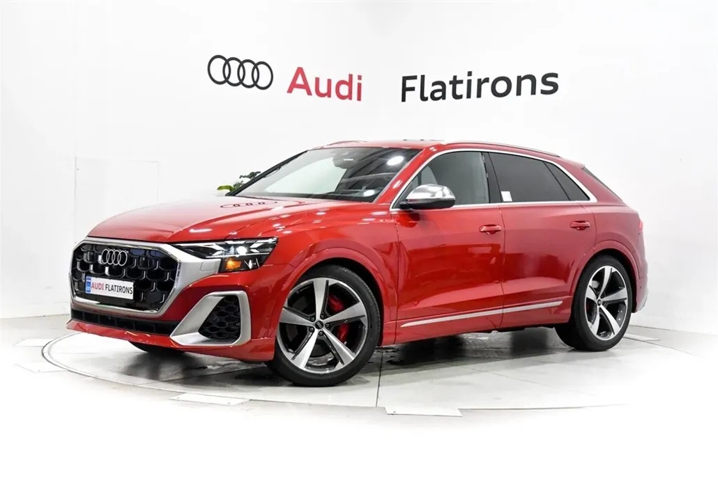 2025 Audi SQ8 Prestige photo 1