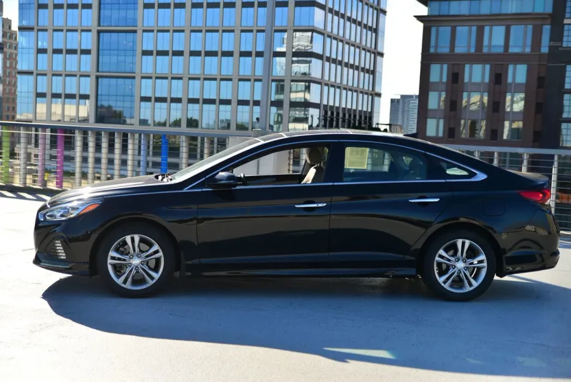 2019 Hyundai Sonata Limited photo 1