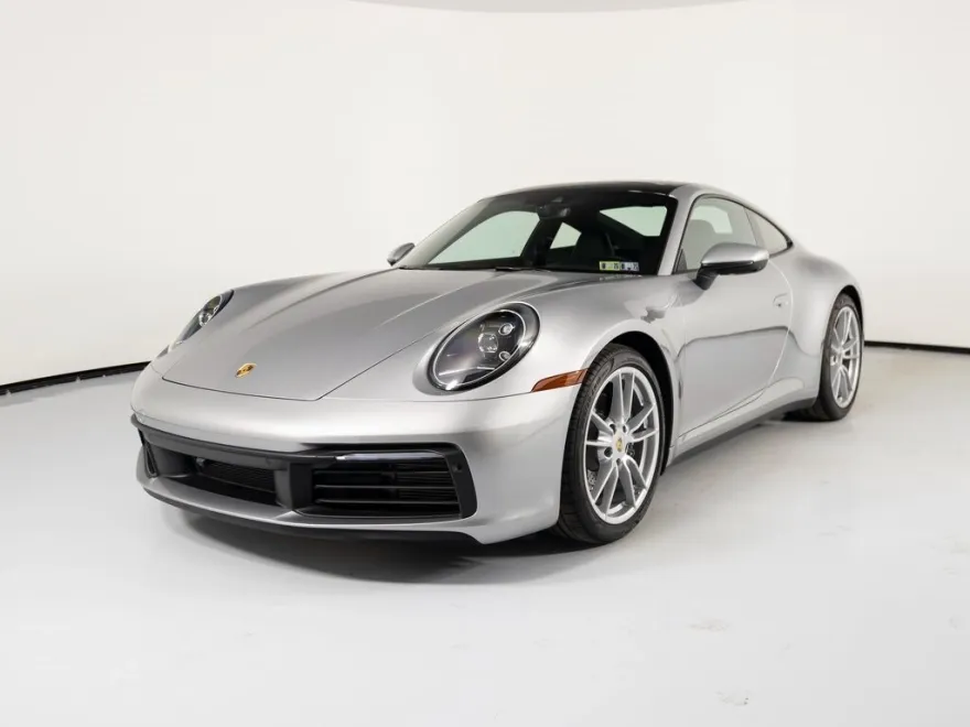 2024 Porsche 911 T 4 photo 1