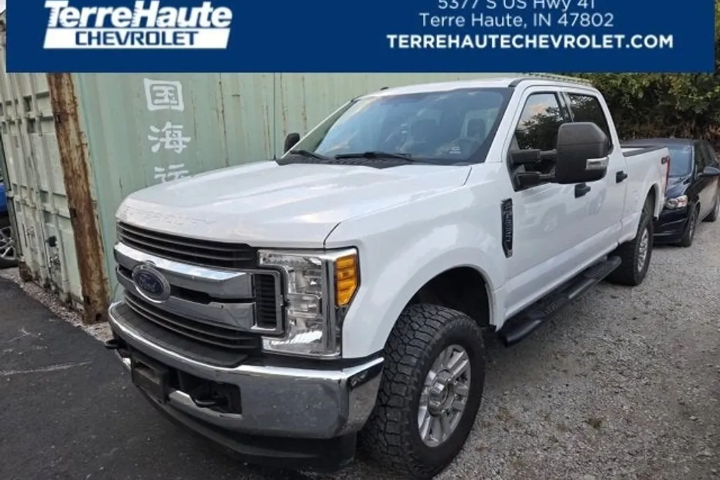 2017 Ford F-250 XLT photo 1