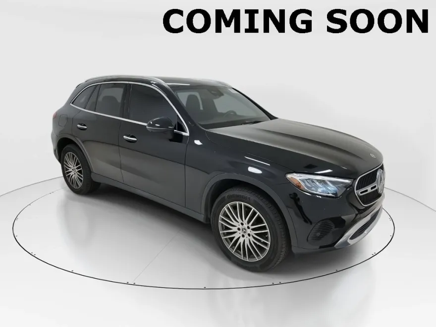 2024 Mercedes Benz GLC 300 photo 1