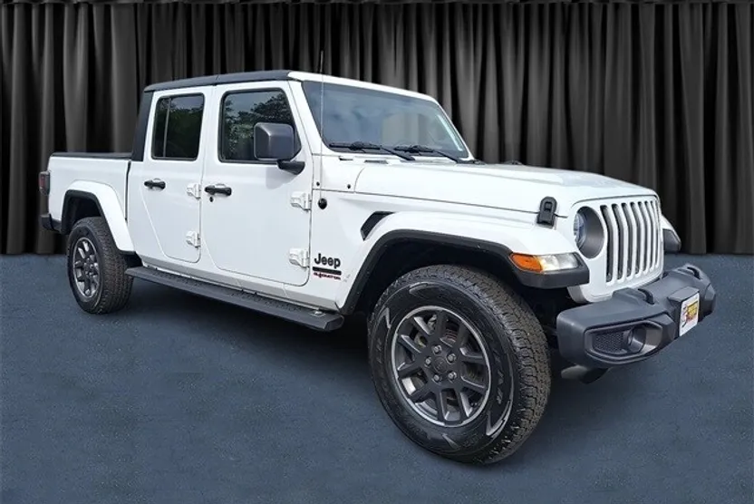 2021 Jeep Gladiator Rubicon photo 1