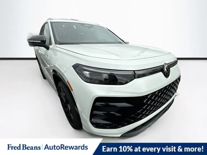 2025 Volkswagen Tiguan SE R-Line Black photo 1