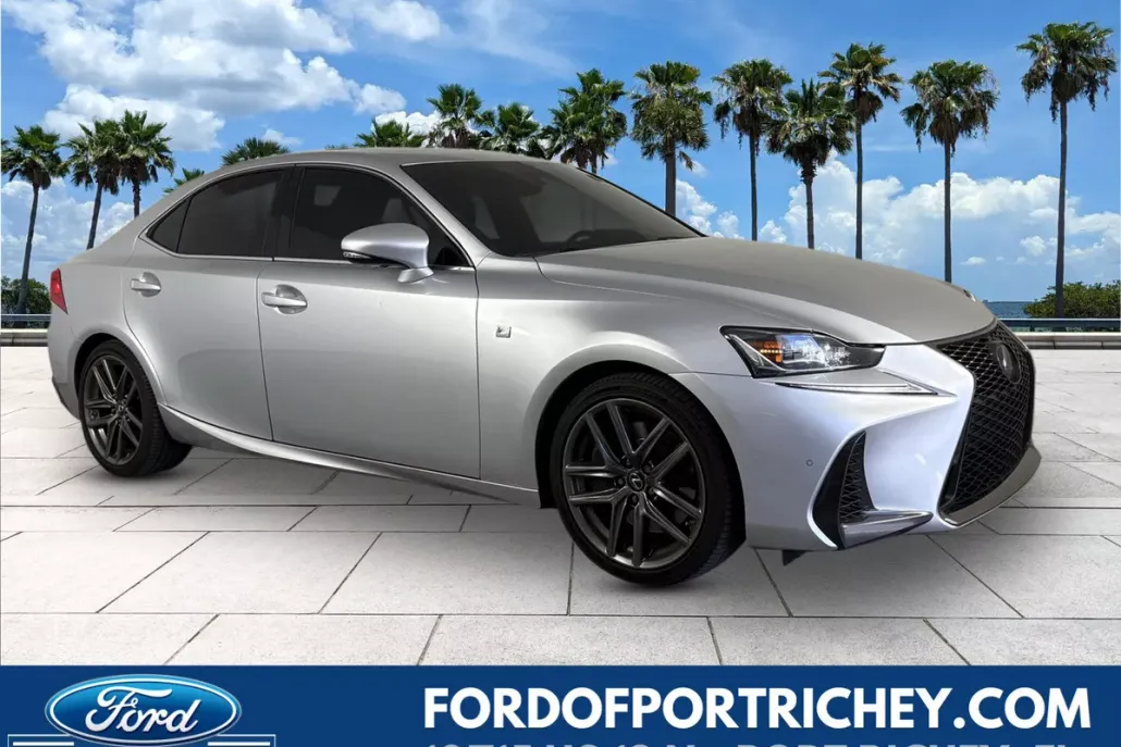 2020 Lexus IS 300 F SPORT photo 1