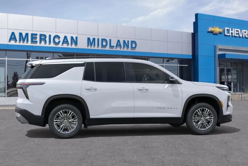 2026 Chevrolet Traverse photo 1