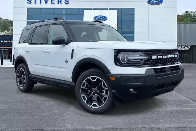 2025 Ford Bronco Sport Outer Banks photo 1