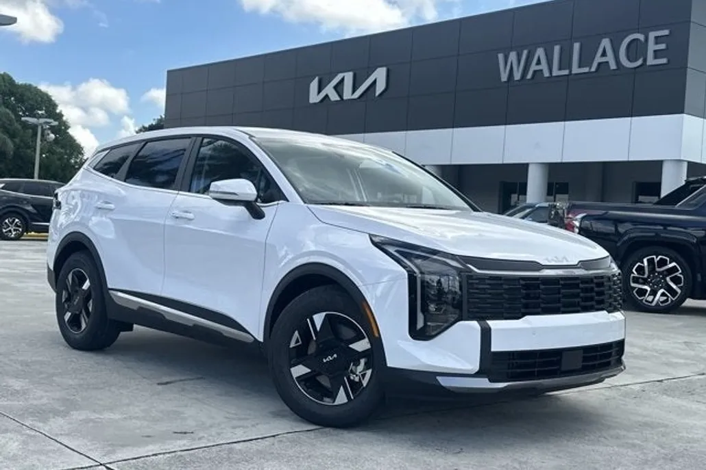2026 Kia Sportage LX photo 1