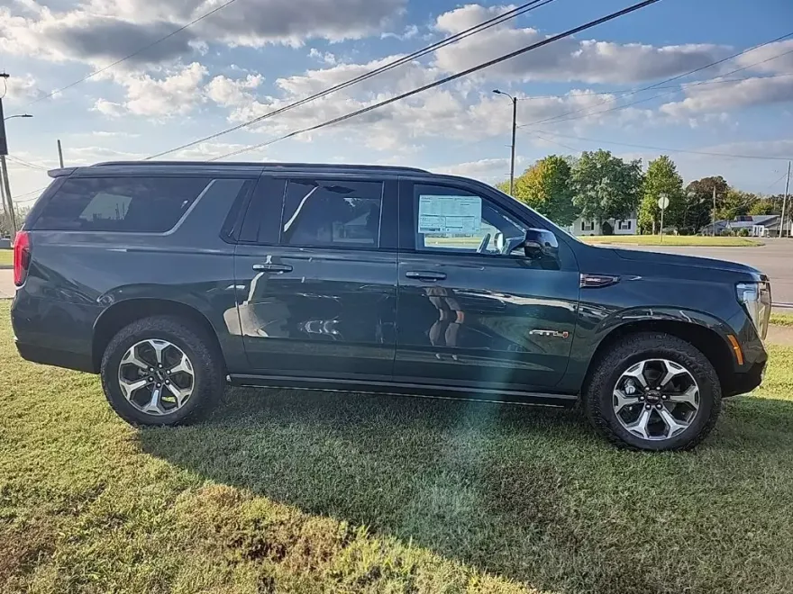 2026 Gmc Yukon XL AT4 Ultimate photo 1