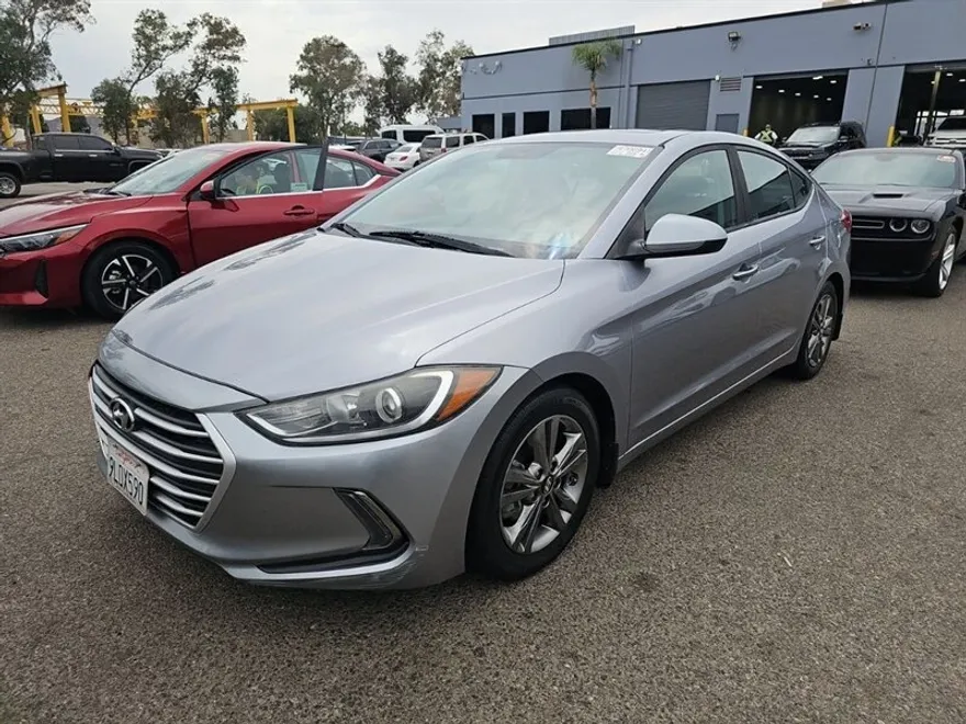 2017 Hyundai Elantra SE Tech Limited photo 1