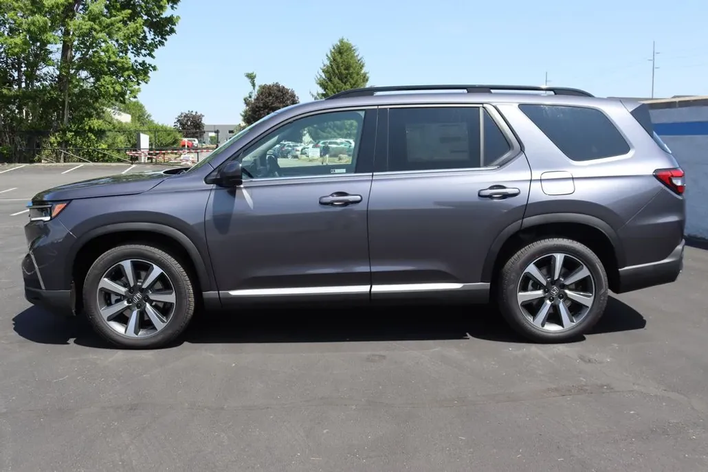 2025 Honda Pilot Elite photo 1