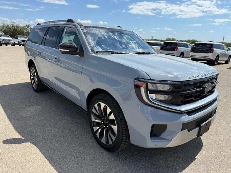 2025 Ford Expedition MAX Platinum photo 1