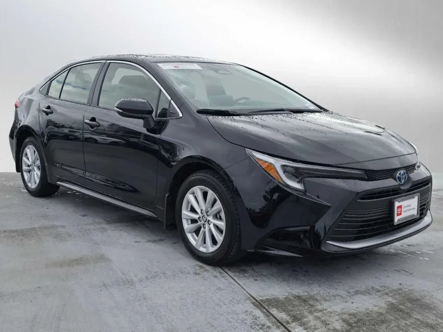 2025 Toyota Corolla Hybrid XLE photo 1
