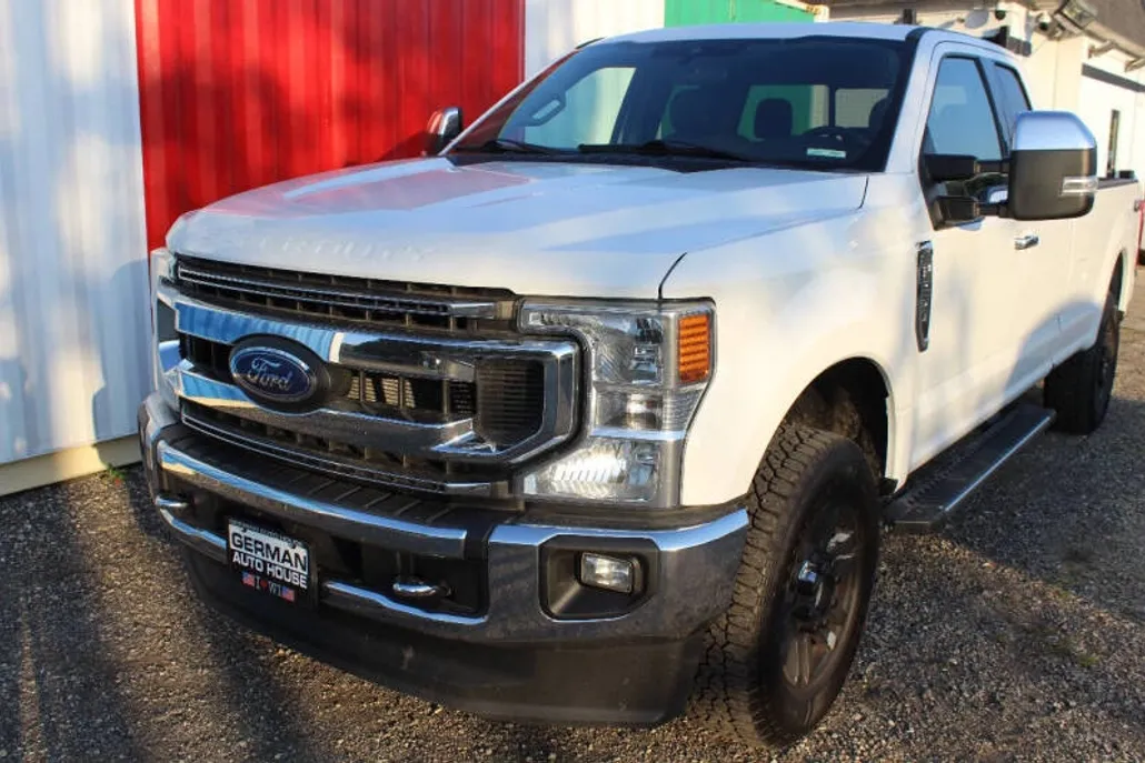 2020 Ford F-250 XLT photo 1