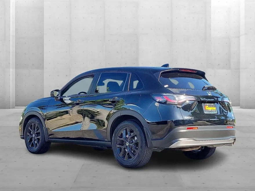 2023 Honda HR-V 2WD Sport photo 1
