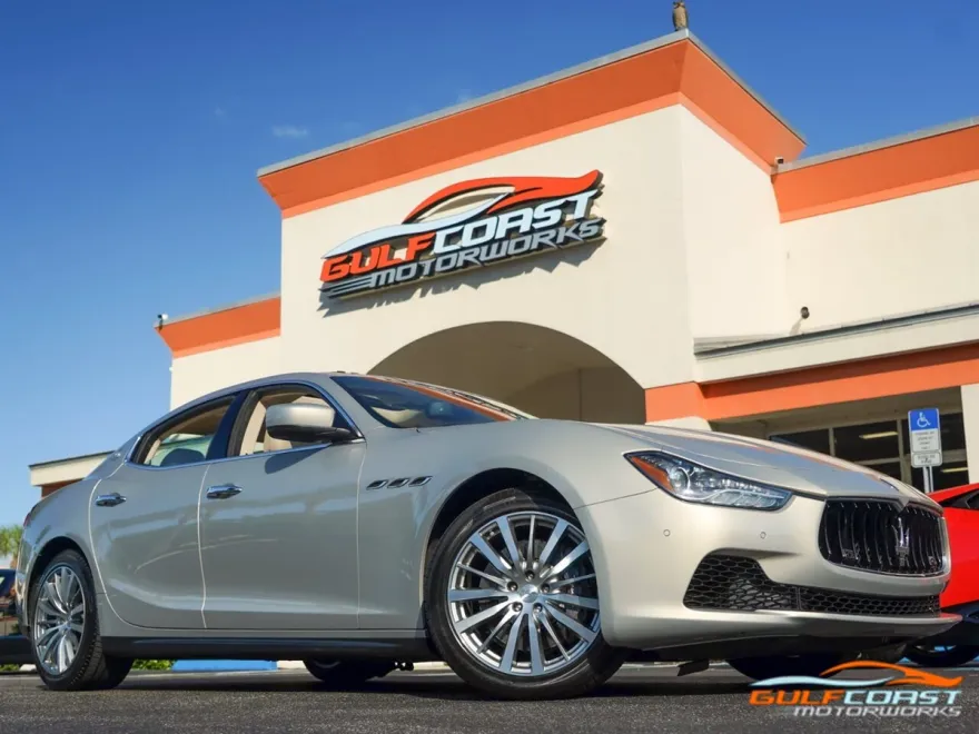 2015 Maserati Ghibli photo 1