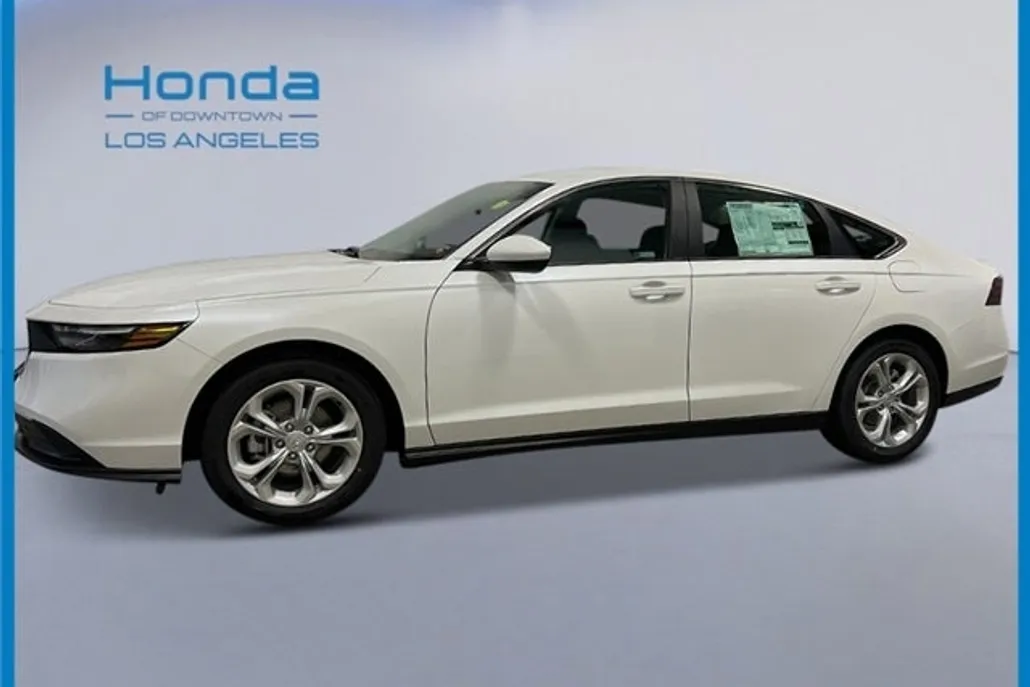 2025 Honda Accord LX photo 1