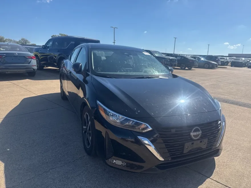 2024 Nissan Sentra SV photo 1