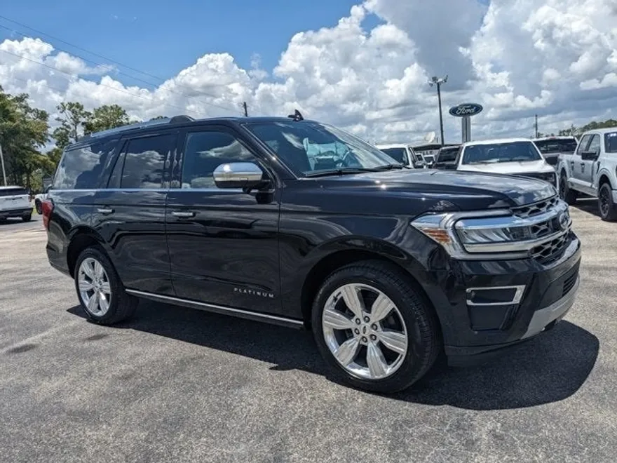2024 Ford Expedition Platinum photo 1