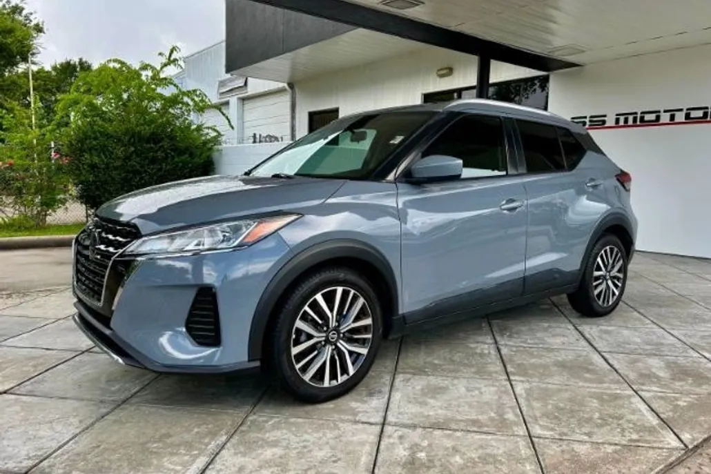 2021 Nissan Kicks SV photo 1