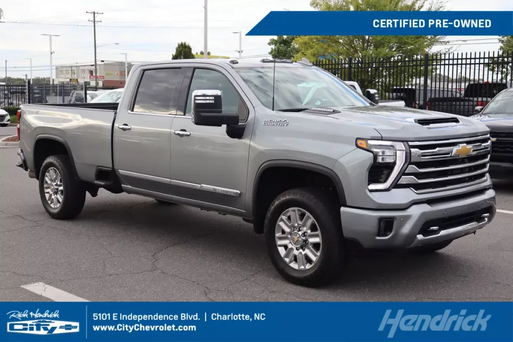 2025 Chevrolet Silverado High Country photo 1