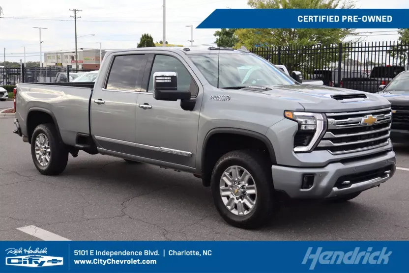 2025 Chevrolet Silverado High Country photo 1
