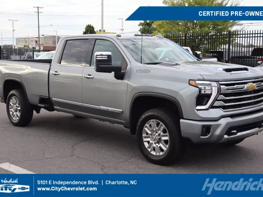 2025 Chevrolet Silverado High Country photo 1