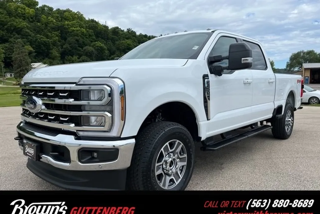 2026 Ford F-250 Lariat photo 1