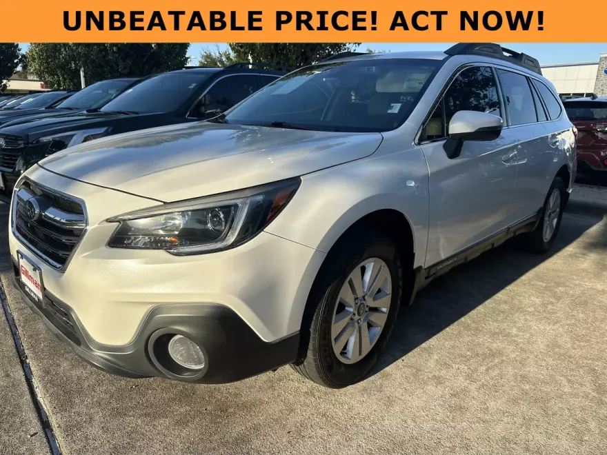 2019 Subaru Outback 2.5i Premium photo 1