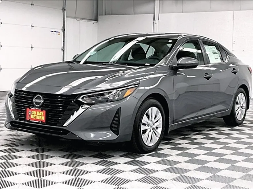 2025 Nissan Sentra S photo 1