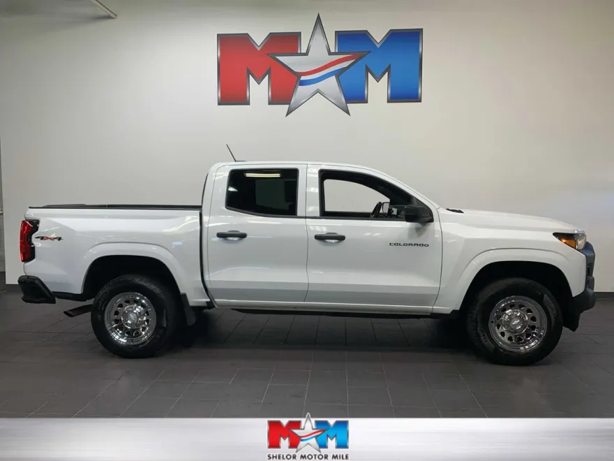 2023 Chevrolet Colorado Work Truck photo 1