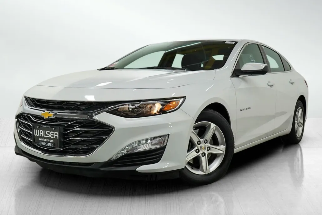 2023 Chevrolet Malibu 1LT photo 1