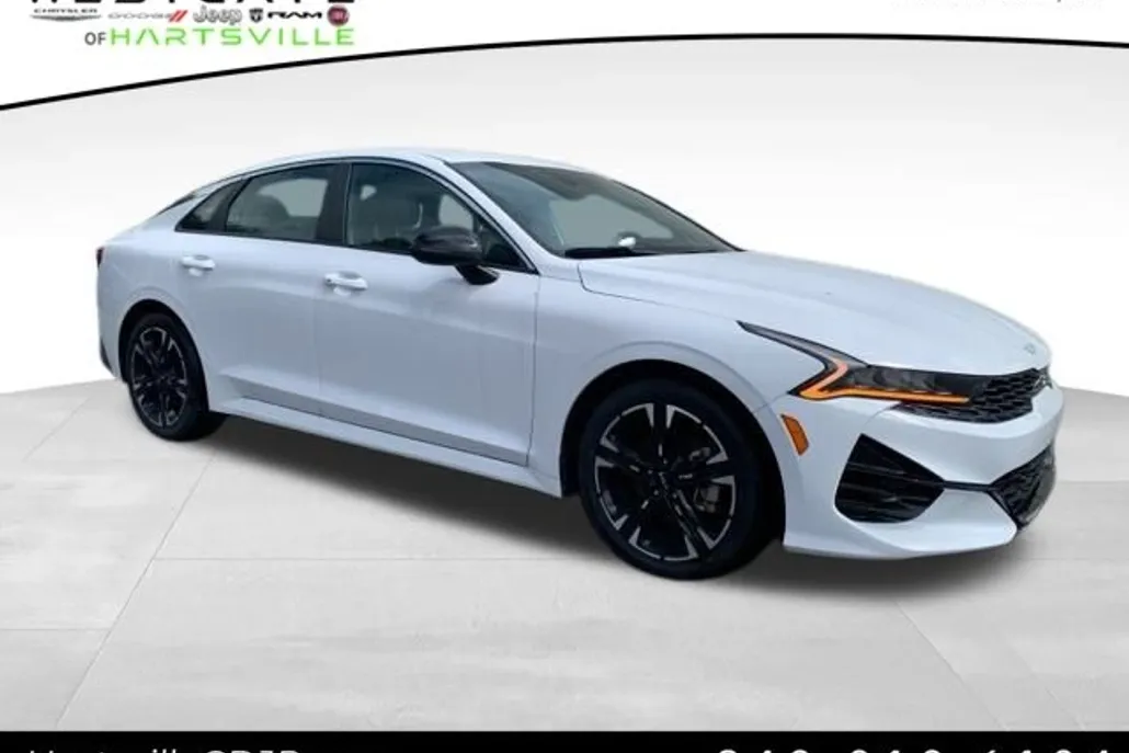 2022 Kia K5 GT-Line photo 1