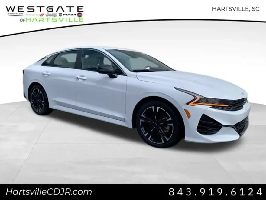 2022 Kia K5 GT-Line photo 1