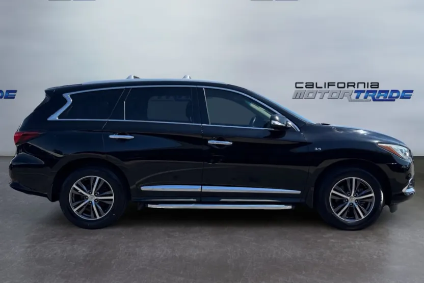 2017 Infiniti QX60 Premium photo 1