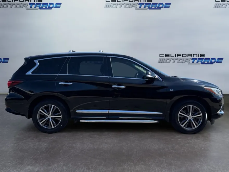 2017 Infiniti QX60 Premium photo 1