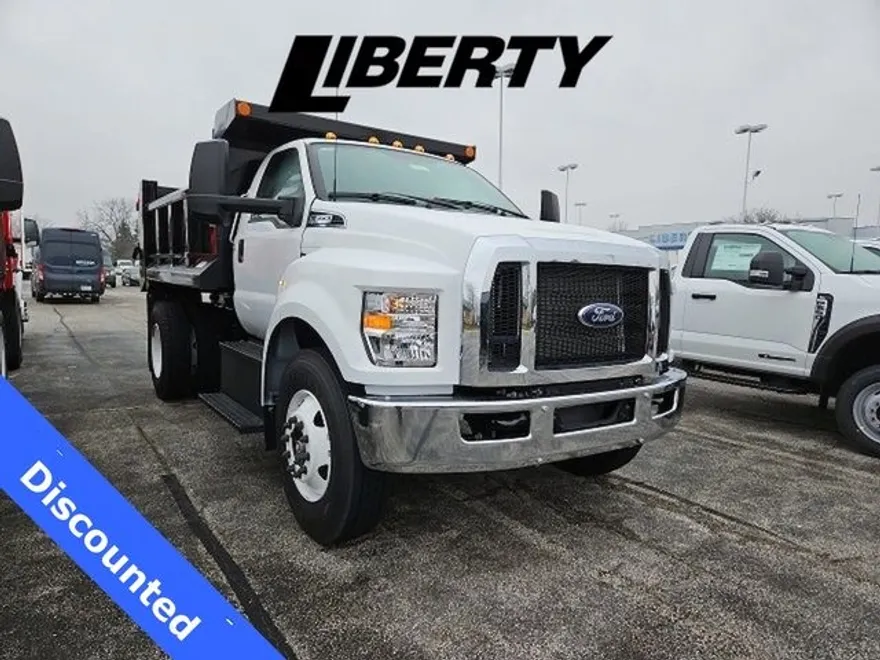 2024 Ford F-650 photo 1