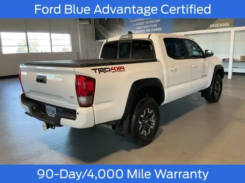 2016 Toyota Tacoma TRD Off-Road photo 4