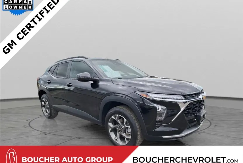 2024 Chevrolet Trax LT photo 1