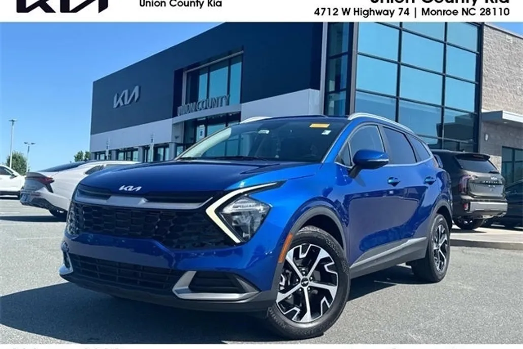 2023 Kia Sportage EX photo 1
