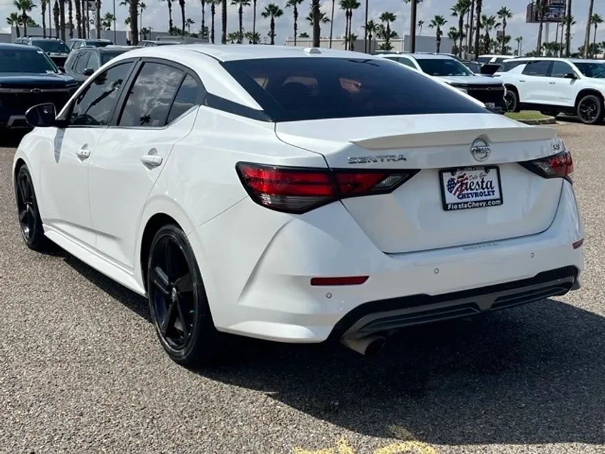 2023 Nissan Sentra SR photo 1