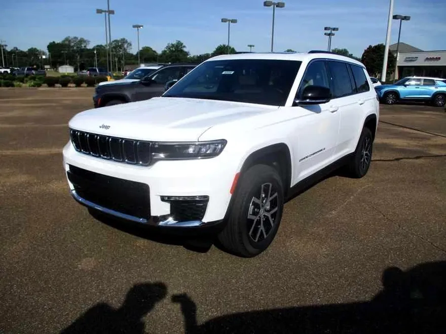 2025 Jeep Grand Cherokee Limited photo 1