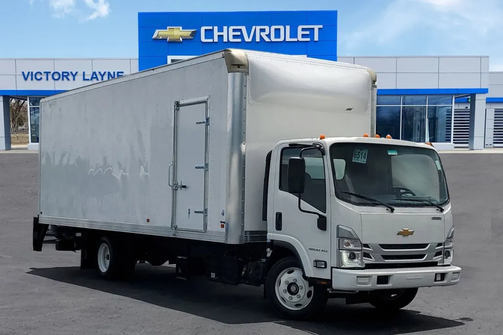 2023 Chevrolet Silverado photo 1