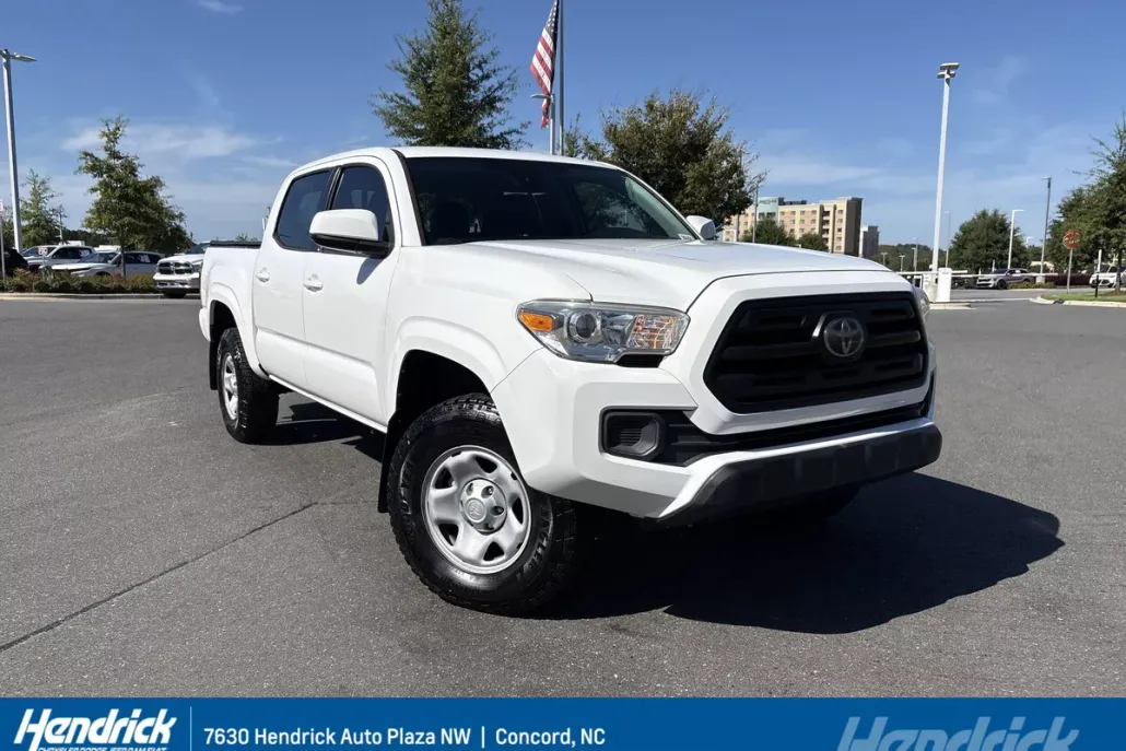 2018 Toyota Tacoma SR photo 1