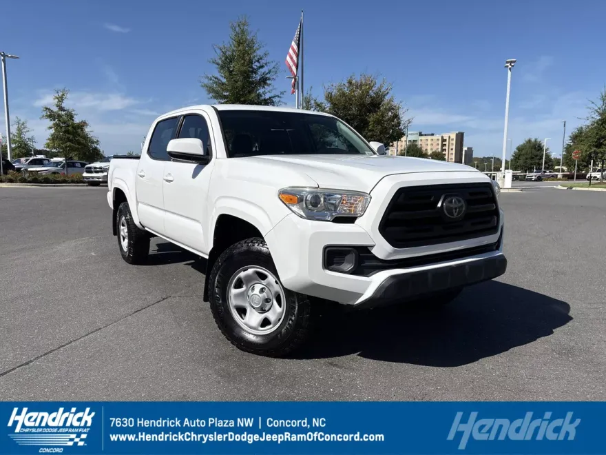 2018 Toyota Tacoma SR photo 1