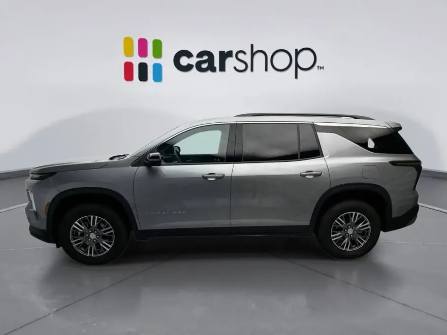 2025 Chevrolet Traverse photo 1