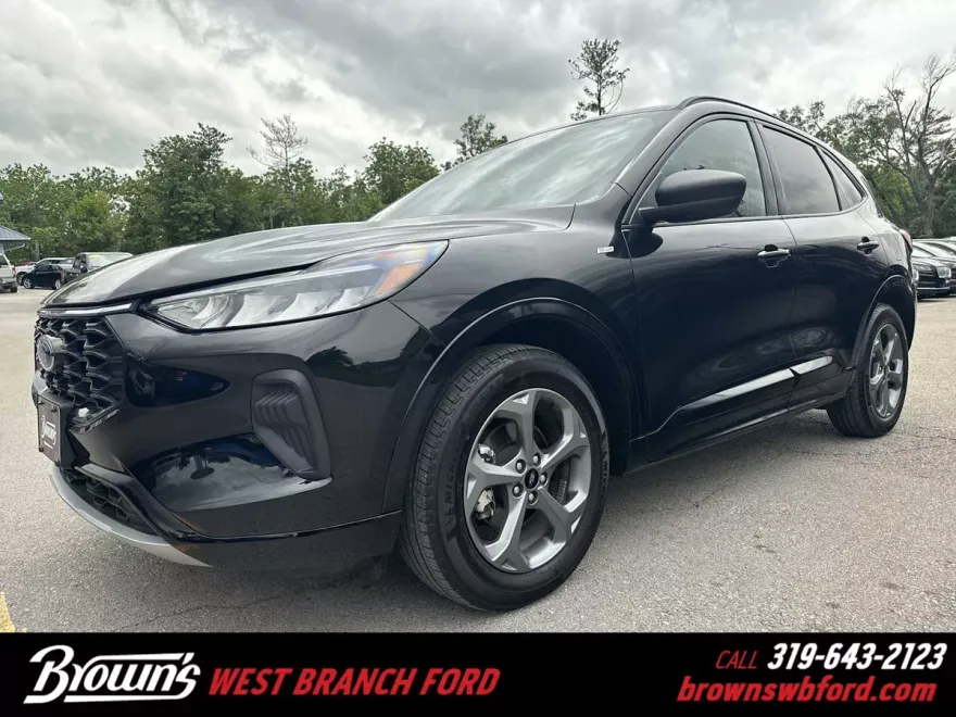 2024 Ford Escape ST-Line photo 1