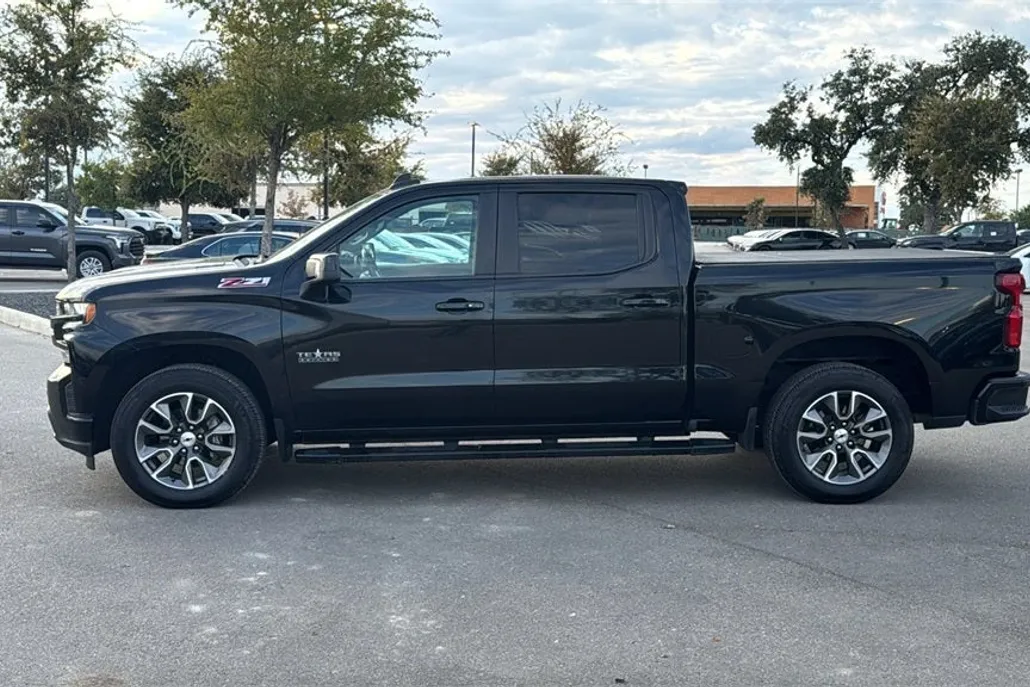 2021 Chevrolet Silverado 1500 RST photo 1