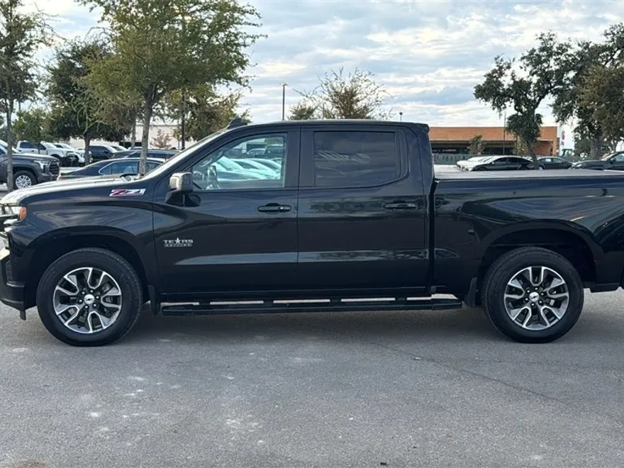 2021 Chevrolet Silverado 1500 RST photo 1