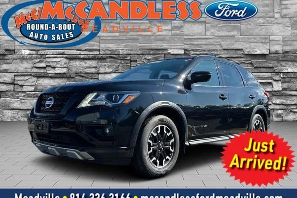 2020 Nissan Pathfinder SL photo 1