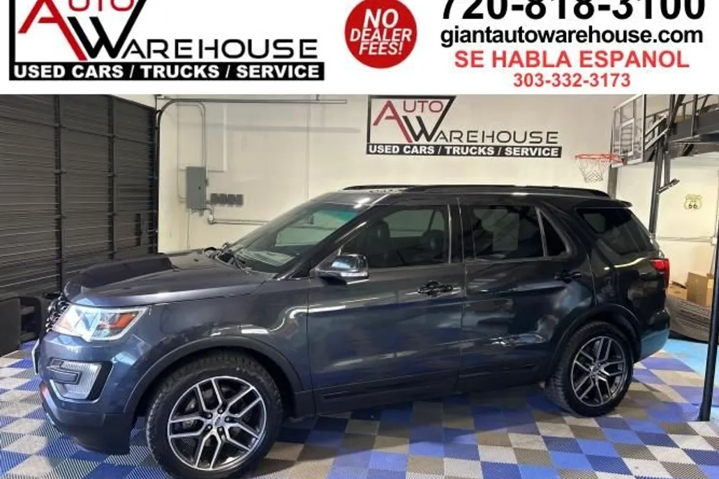 2017 Ford Explorer Sport photo 1